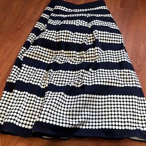 Talbots Woman Pleated A-line Skirt Navy Blue and White Polka Dots Size 22